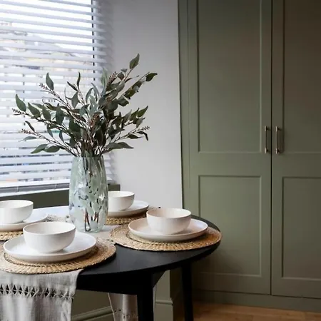 The Verdant Apartment